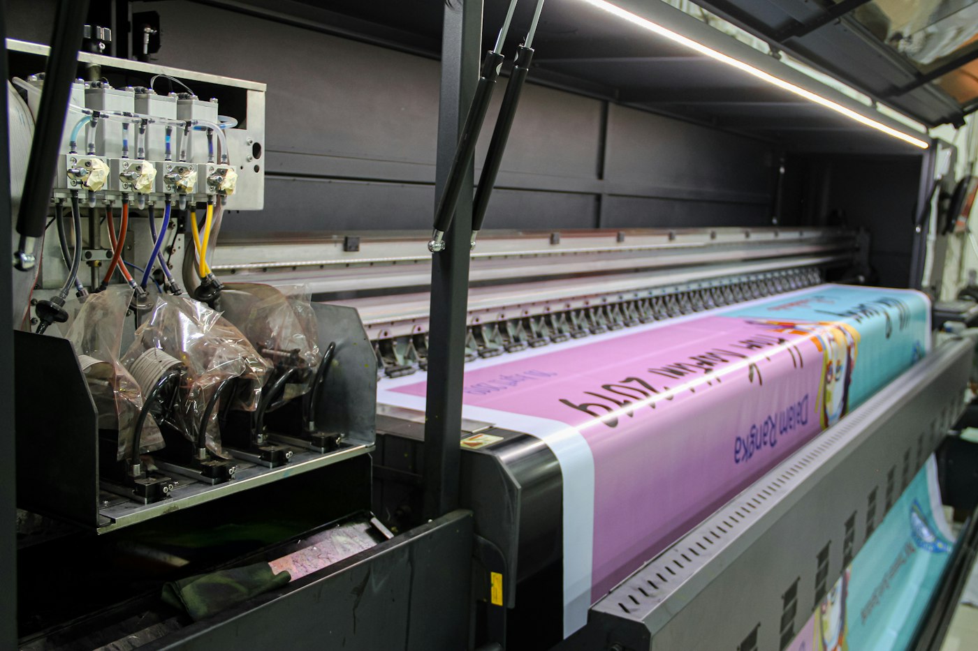 Traceur grand format en production
